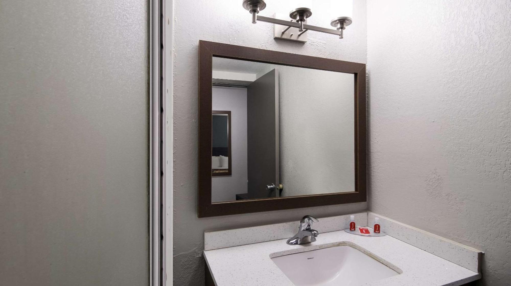 Econo Lodge พอร์เทจ ภายนอก รูปภาพ